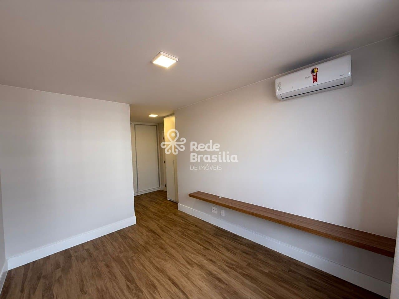 Imagem da propriedade SM951 18