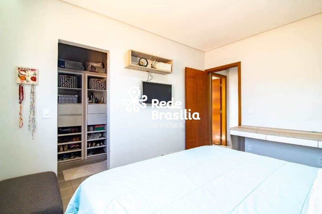 Imagem da propriedade PD2157 16